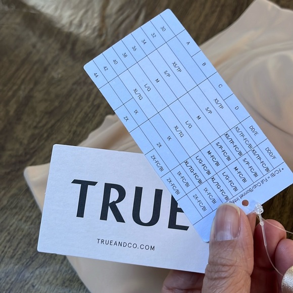 NWT True & Co True Body Triangle Adjustable Strap Bra Desert Nude Dulce Size XS - Picture 10 of 12